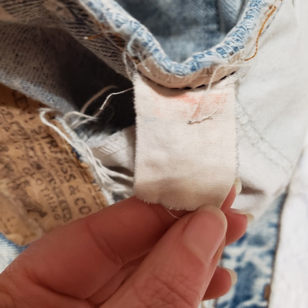 VINTAGE ORANGE TAB Distressed ACID WASH Levi’s Shorts - Picture 9 of 15
